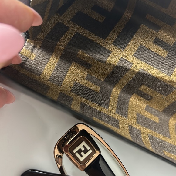 Authentic Fendi eyeglasses case for reading glasses - Picture 6 of 6